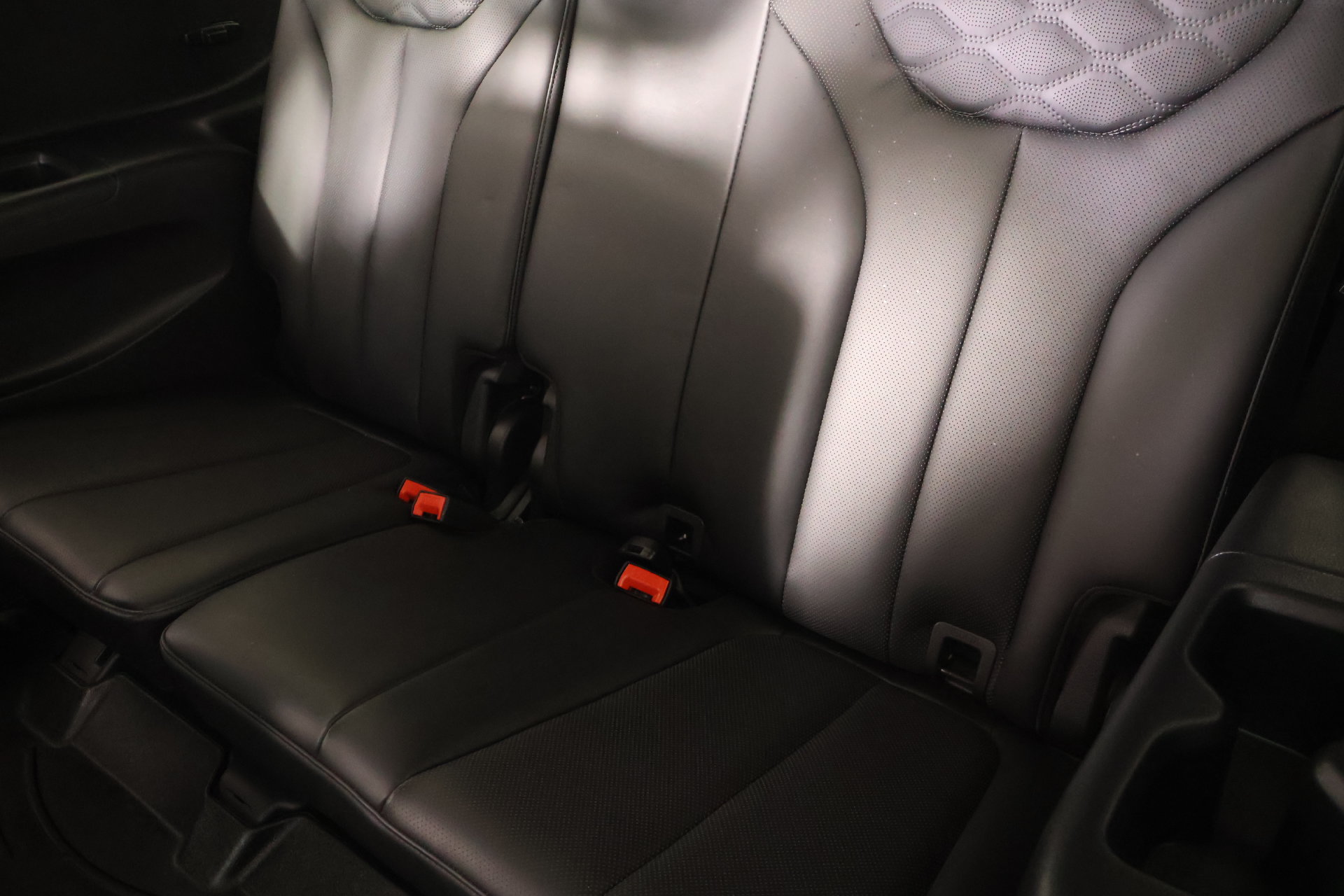 Used 2021 Hyundai Palisade Limited w/ Cargo Package FWD image 14