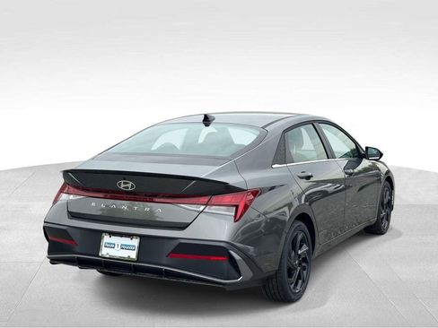 New 2026 Hyundai Elantra SEL Sport Premium w/ Cargo Package FWD image 4