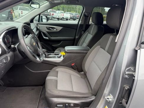 Certified 2025 Chevrolet Blazer LT AWD/4WD image 13