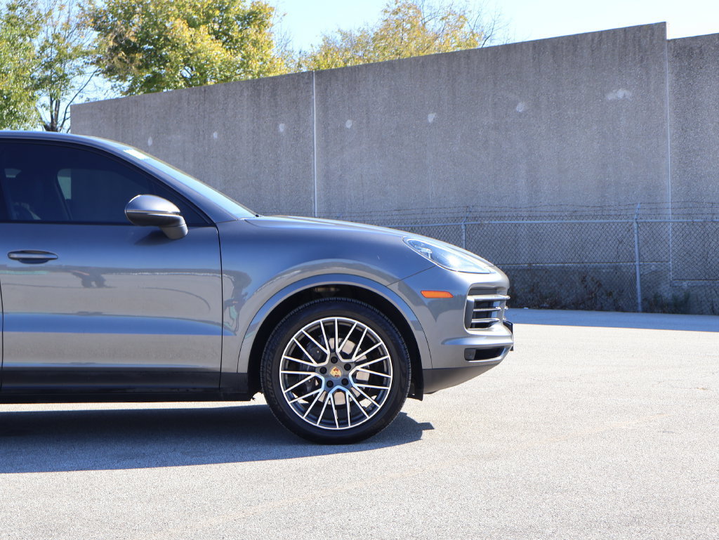 Used 2020 Porsche Cayenne AWD/4WD image 10