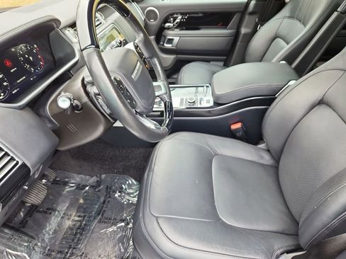 Used 2019 Land Rover Range Rover HSE image 24