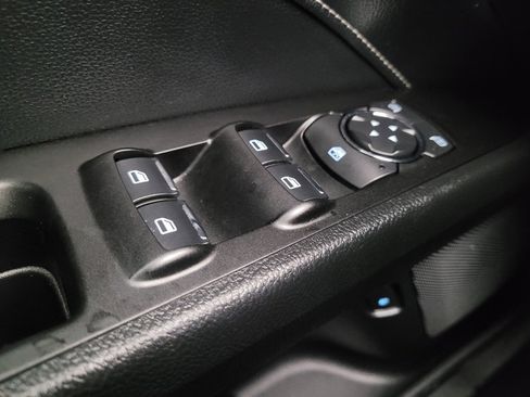 Used 2019 Ford Fusion Energi Titanium image 27