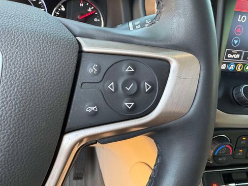 Used 2023 GMC Acadia Denali w/ Denali Technology Package image 30