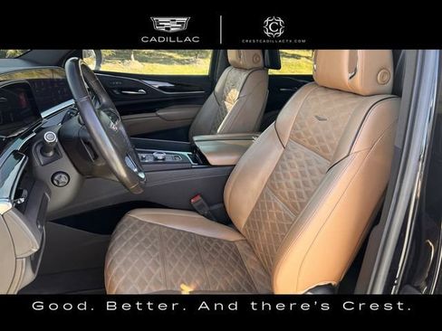 Certified 2021 Cadillac Escalade Premium Luxury w/ LPO, Illumination Package image 22