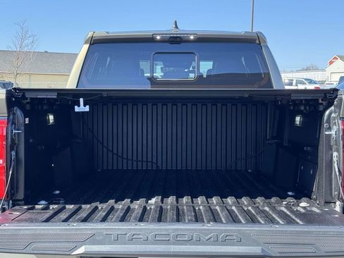 Used 2025 Toyota Tacoma Limited image 29