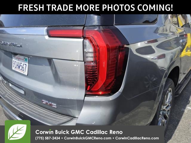 Used 2025 GMC Yukon Denali AWD/4WD image 5