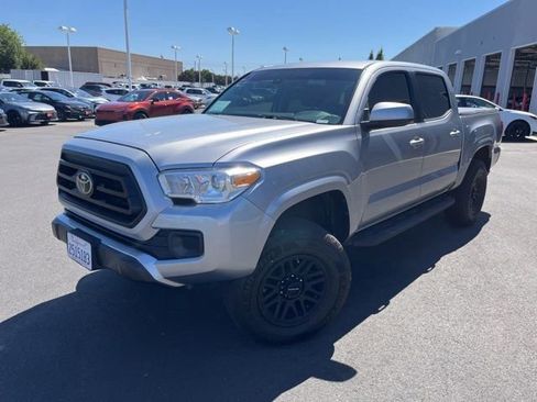 Used 2020 Toyota Tacoma SR RWD image 1