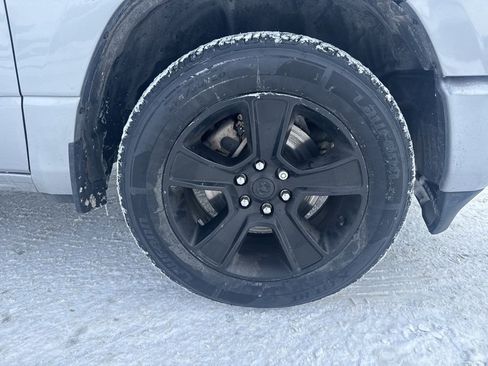 Used 2021 RAM 1500 Big Horn image 12