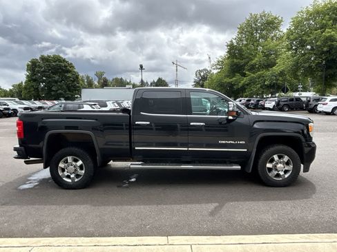 Used 2015 GMC Sierra 2500 Denali AWD/4WD image 4