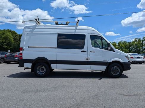 Used 2014 Freightliner Sprinter 3500 image 4