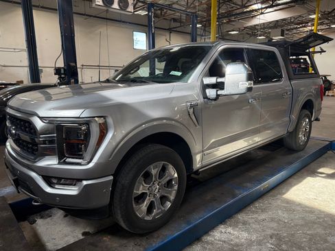 Used 2022 Ford F150 4x4 SuperCrew Hybrid image 3