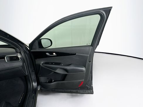 Used 2017 Kia Sorento SX image 33