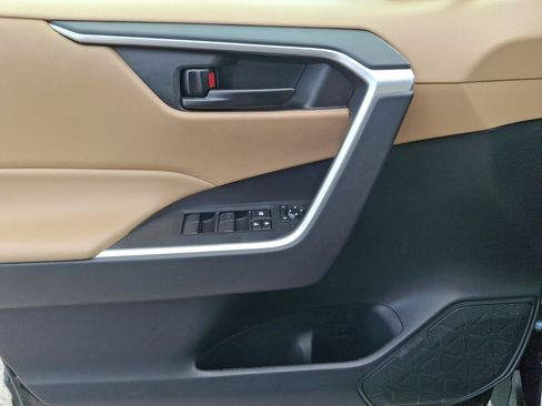 Certified 2023 Toyota RAV4 LE image 13