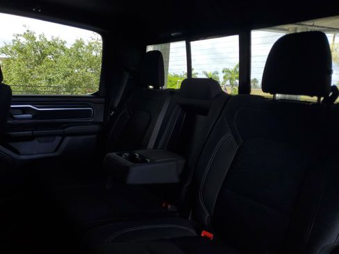 Used 2025 RAM 1500 Big Horn AWD/4WD image 8