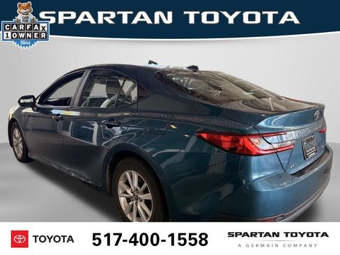 Used 2025 Toyota Camry LE FWD image 3