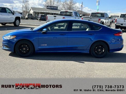 Used 2017 Ford Fusion S image 4