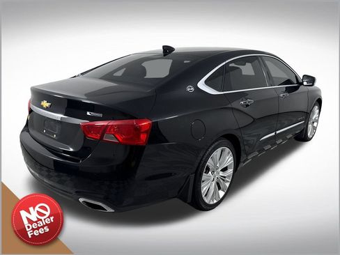 Used 2017 Chevrolet Impala Premier w/ Enhanced Convenience Package FWD image 3