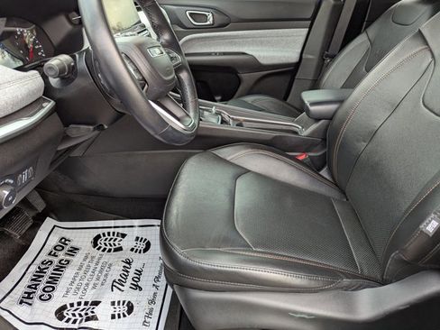 Used 2022 Jeep Compass Latitude image 14