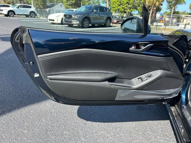 New 2026 MAZDA MX-5 Miata RF Grand Touring RWD image 7