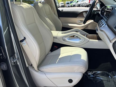 Certified 2022 Mercedes-Benz GLE 350 4MATIC w/ AMG Line Exterior image 26