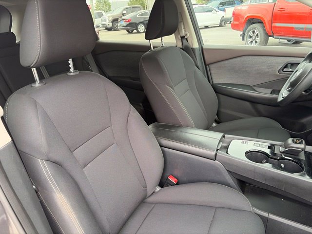Used 2023 Nissan Rogue S FWD image 13