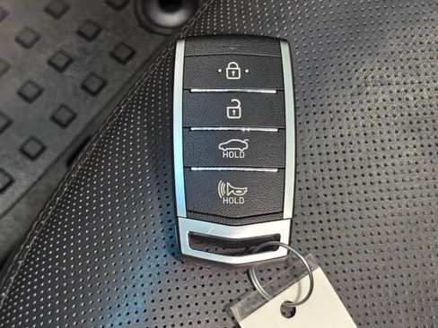 Used 2018 Genesis G80 3.8 w/ Option Group 03 image 17