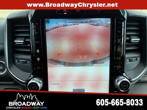 Used 2025 RAM 1500 Laramie image 18