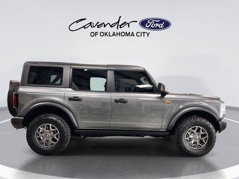 Certified 2025 Ford Bronco Badlands AWD/4WD image 9