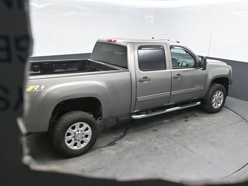 Used 2014 GMC Sierra 2500 SLE w/ SLE Preferred Package AWD/4WD image 26