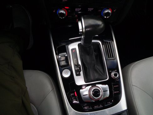 Used 2013 Audi A4 2.0T Premium Plus image 23