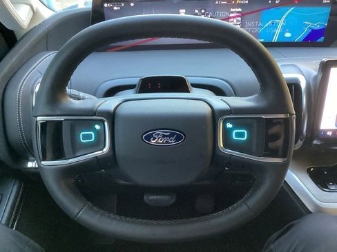 New 2026 Ford Expedition Platinum w/ Driver's Package AWD/4WD image 52