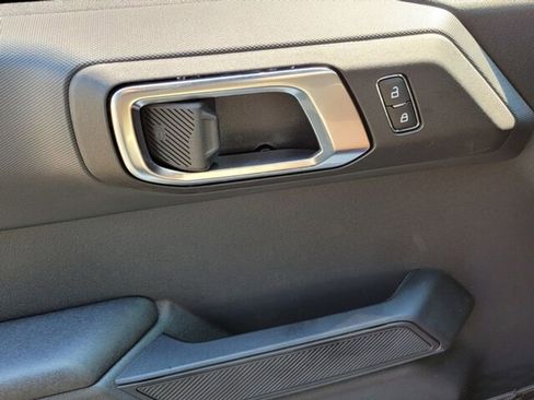 New 2025 Ford Bronco Base w/ Sasquatch Package image 28