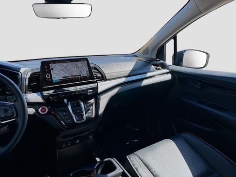 Certified 2025 Honda Odyssey Touring image 22