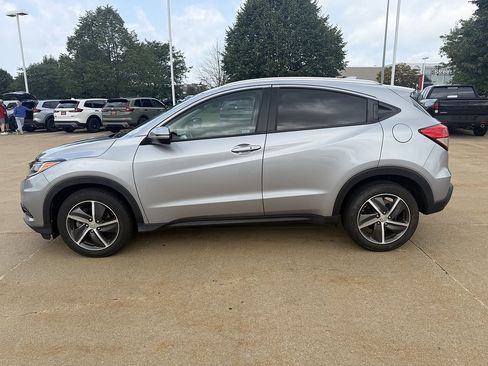Used 2022 Honda HR-V EX image 3