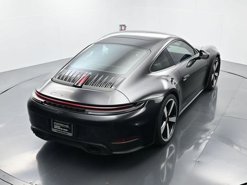 Certified 2025 Porsche 911 Carrera w/ Premium Package image 37