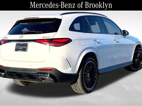 Certified 2025 Mercedes-Benz GLC 300 4MATIC image 12