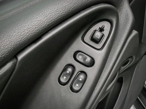 Used 2003 Ford Mustang Mach 1 RWD image 15