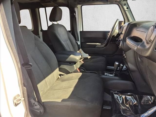 Used 2018 Jeep Wrangler Unlimited Sport S AWD/4WD image 18