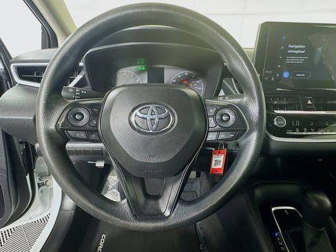 Used 2024 Toyota Corolla LE FWD image 15