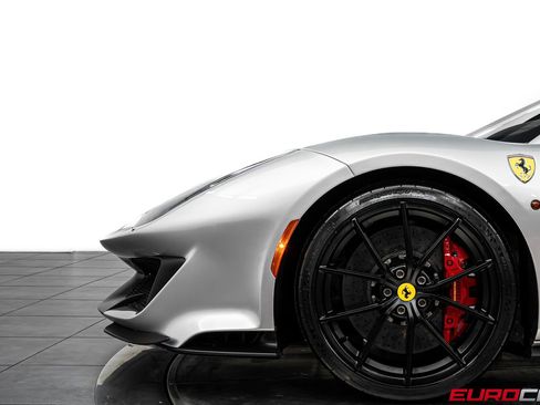 Used 2020 Ferrari 488 Pista Coupe RWD image 16