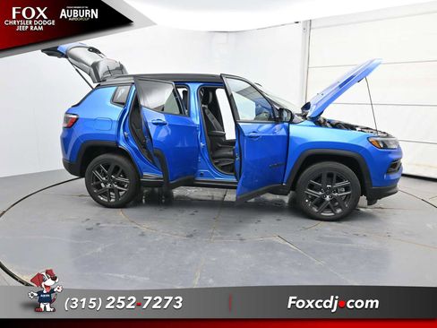 New 2026 Jeep Compass Limited image 38