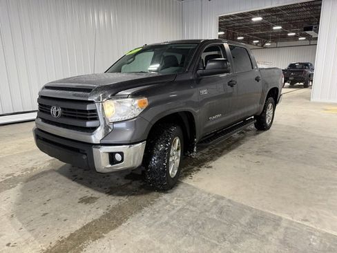 Used 2015 Toyota Tundra SR5 image 3