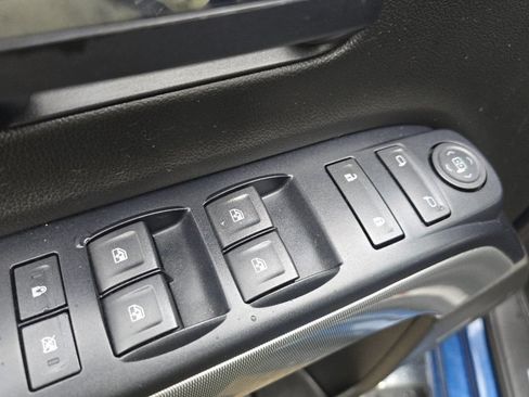 Used 2018 Chevrolet Silverado 1500 LT w/ All Star Edition AWD/4WD image 30