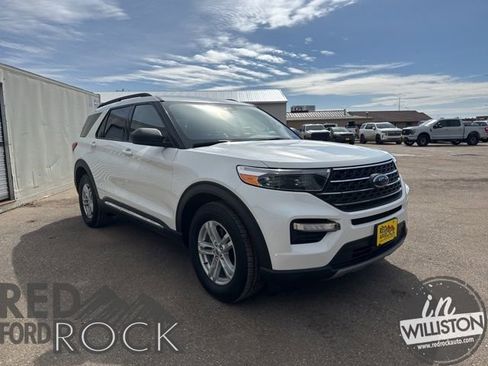 Used 2020 Ford Explorer XLT w/ Equipment Group 202A image 1