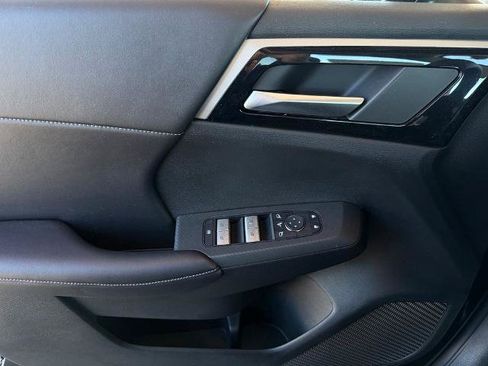New 2026 Nissan Rogue SL AWD/4WD image 19