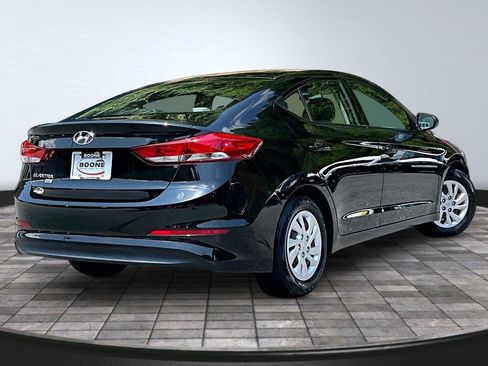 Used 2018 Hyundai Elantra SE FWD image 22