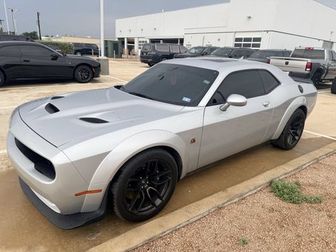 Used 2023 Dodge Challenger R/T Scat Pack RWD image 6