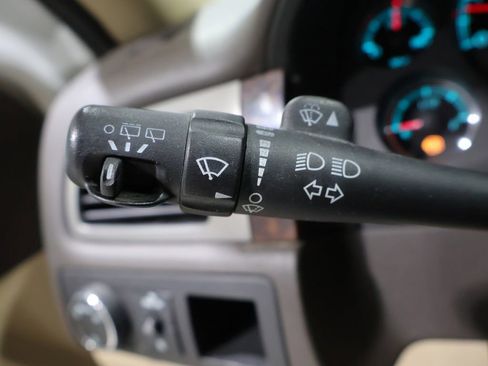 Used 2011 GMC Yukon XL Denali AWD/4WD image 32