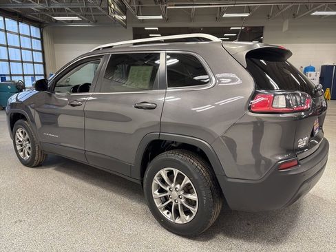 Used 2020 Jeep Cherokee Latitude Plus w/ Cold Weather Group image 5
