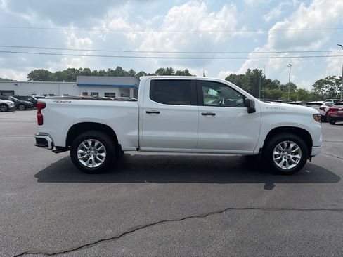 New 2026 Chevrolet Silverado 1500 Custom AWD/4WD image 9